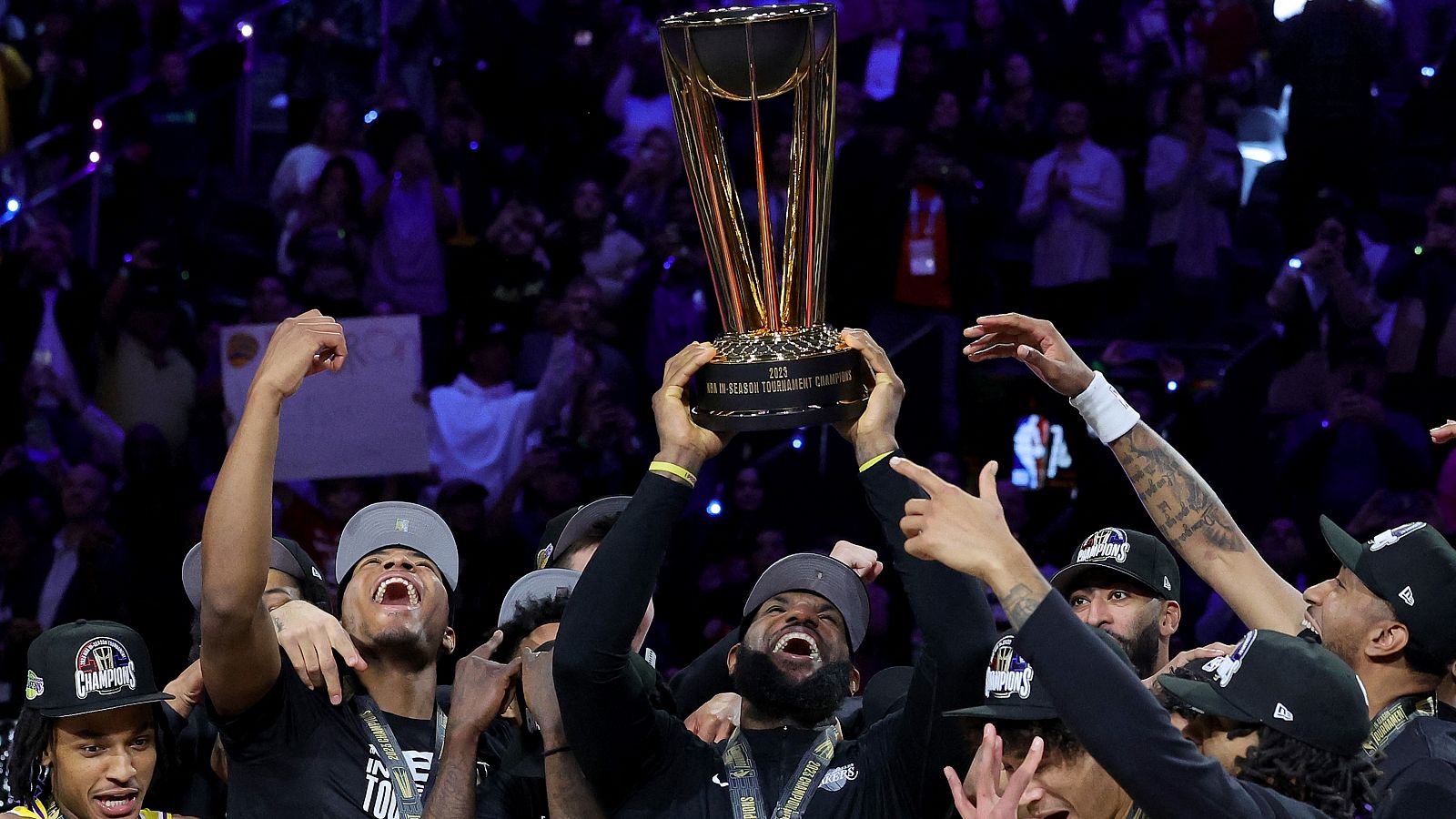 Los Lakers ganan la primera edición de la Copa NBA