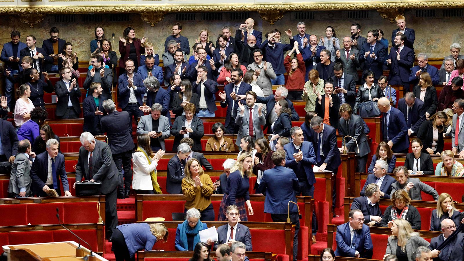 La Asambla Nacional rechaza debatir el proyecto de ley de inmigración del Gobierno francés