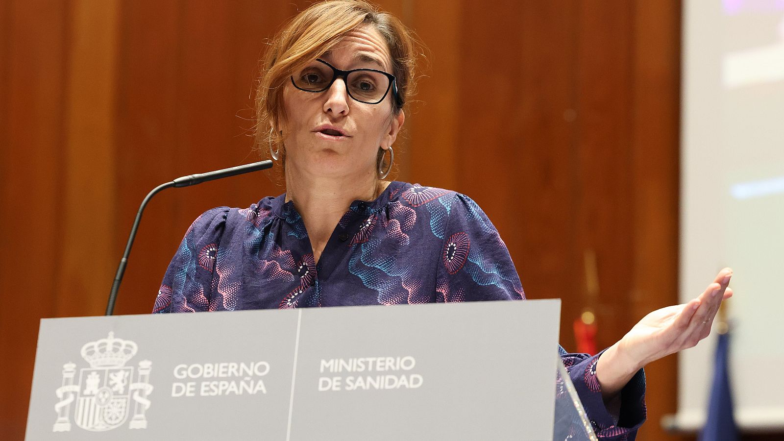 La ministra de Sanidad, Mónica García