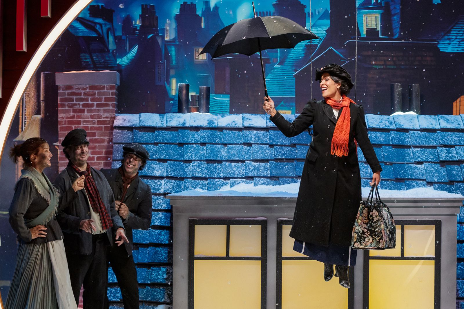 Lorena Castell vestida de Mary Poppins en MasterChef Junior 10