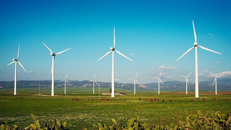 El precio de la luz baja este lunes un 8,8%