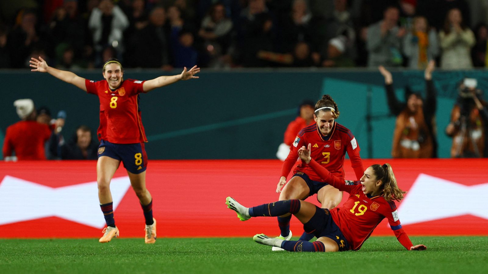 El gol de Olga Carmona metió a España en la final del Mundial.