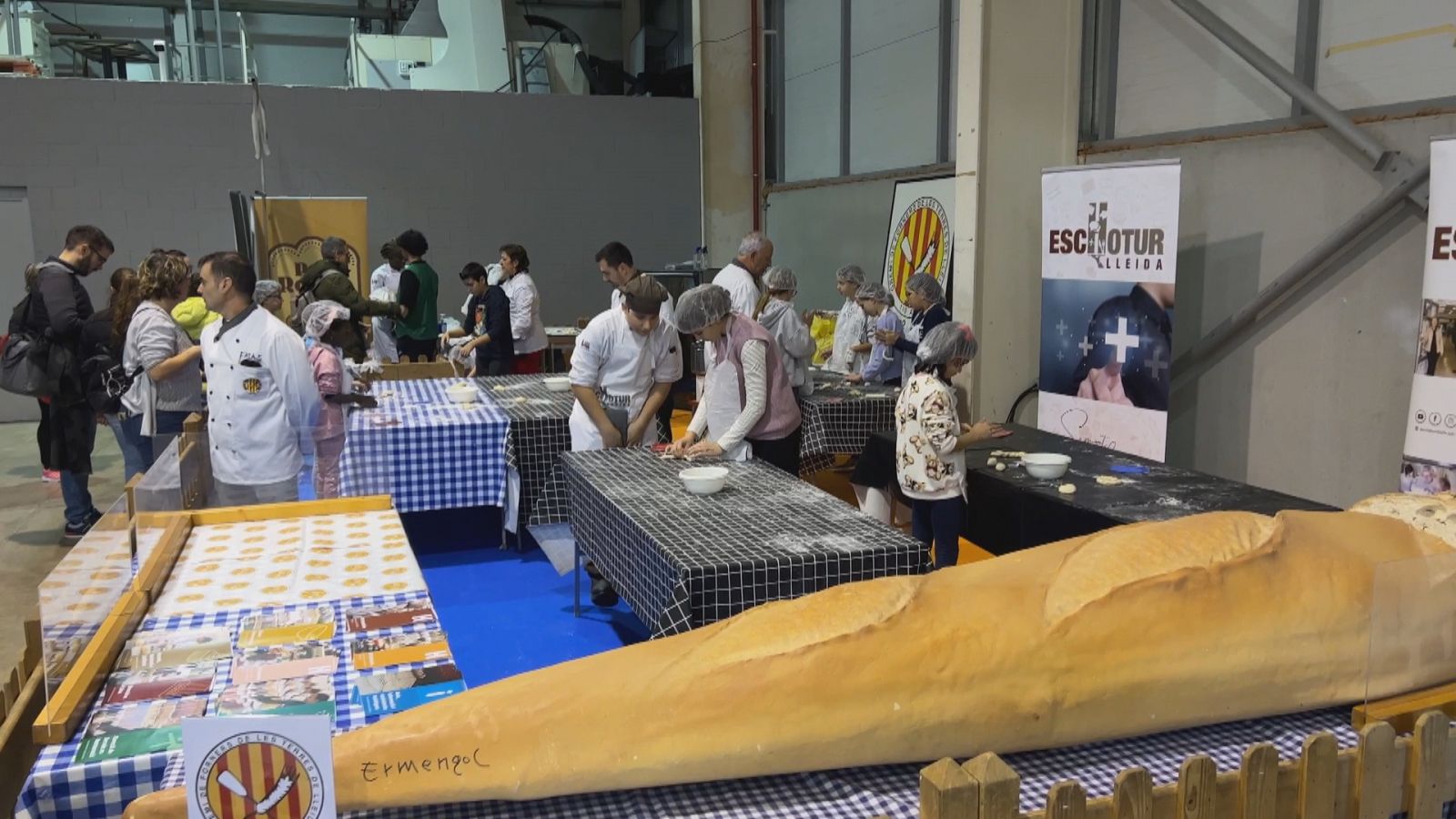 El Gremi de Forners de Lleida organitza un taller per aprendre a fer pa al Cucalòcum