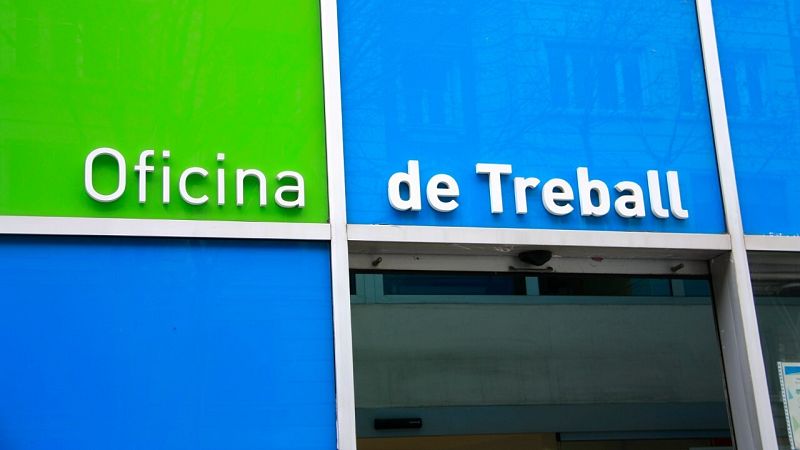 L'atur repunta, però hi ha més gent treballant durant el 2023