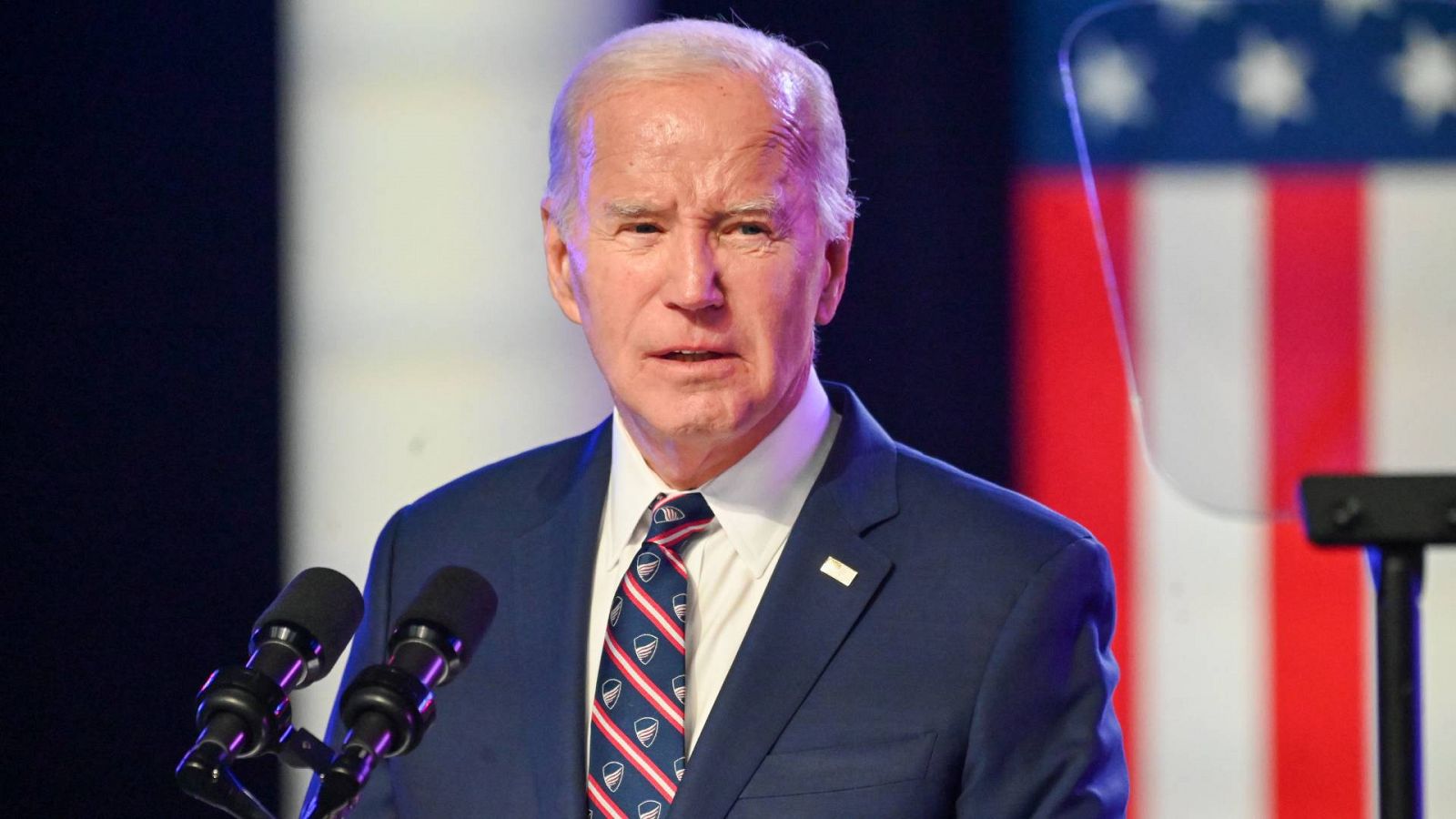 Biden retoma la campaña electoral arremetiendo contra Trump