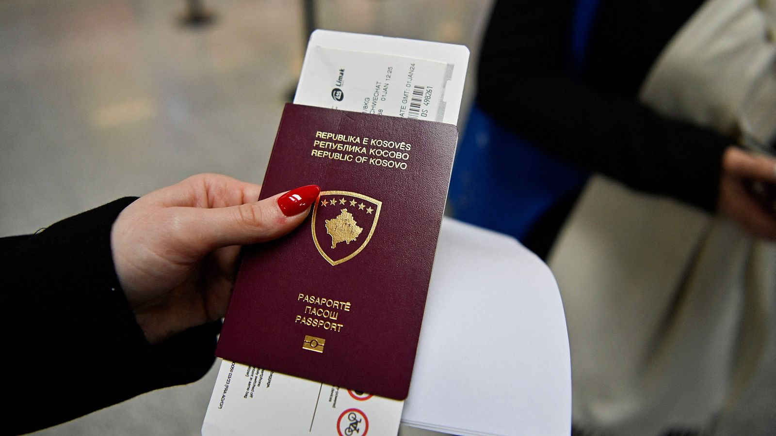 España acepta el pasaporte de Kosovo sin reconocer su independencia: ¿Qué implica esta decisión?