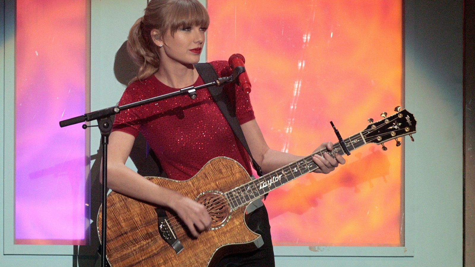 Taylor Swift en un concierto en España