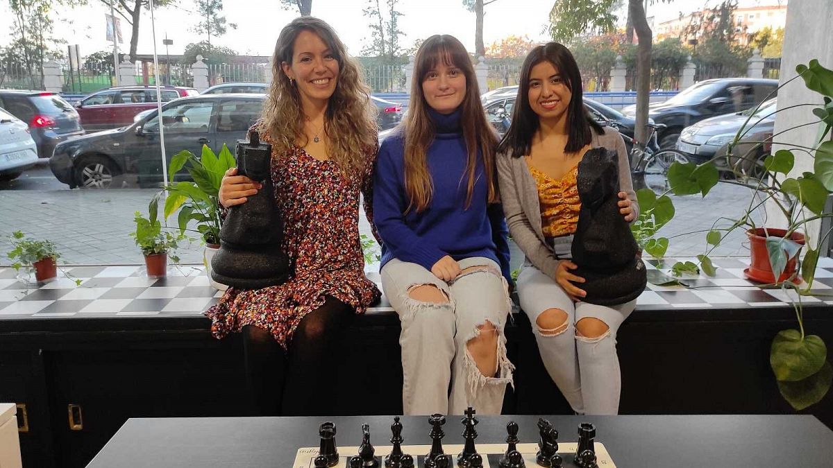 María Rodrigo  El ajedrez es un deporte de combate. Tu objetivo