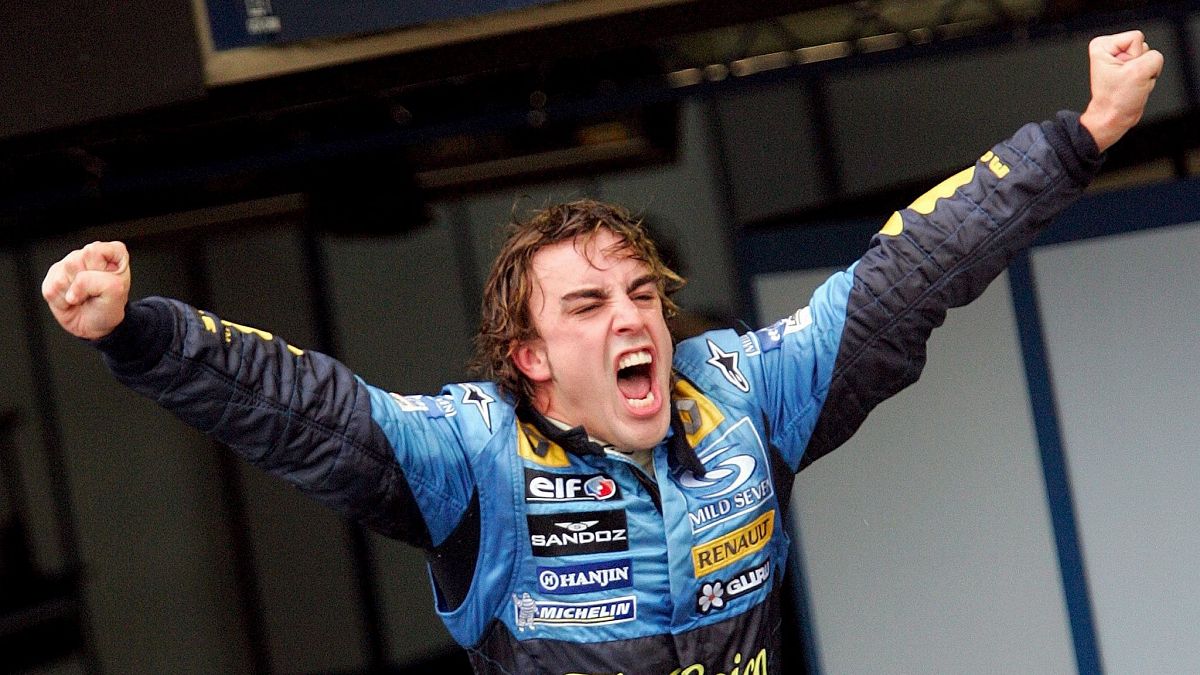 Fernando Alonso celebra su segundo Mundial consecutivo de F1 en 2006