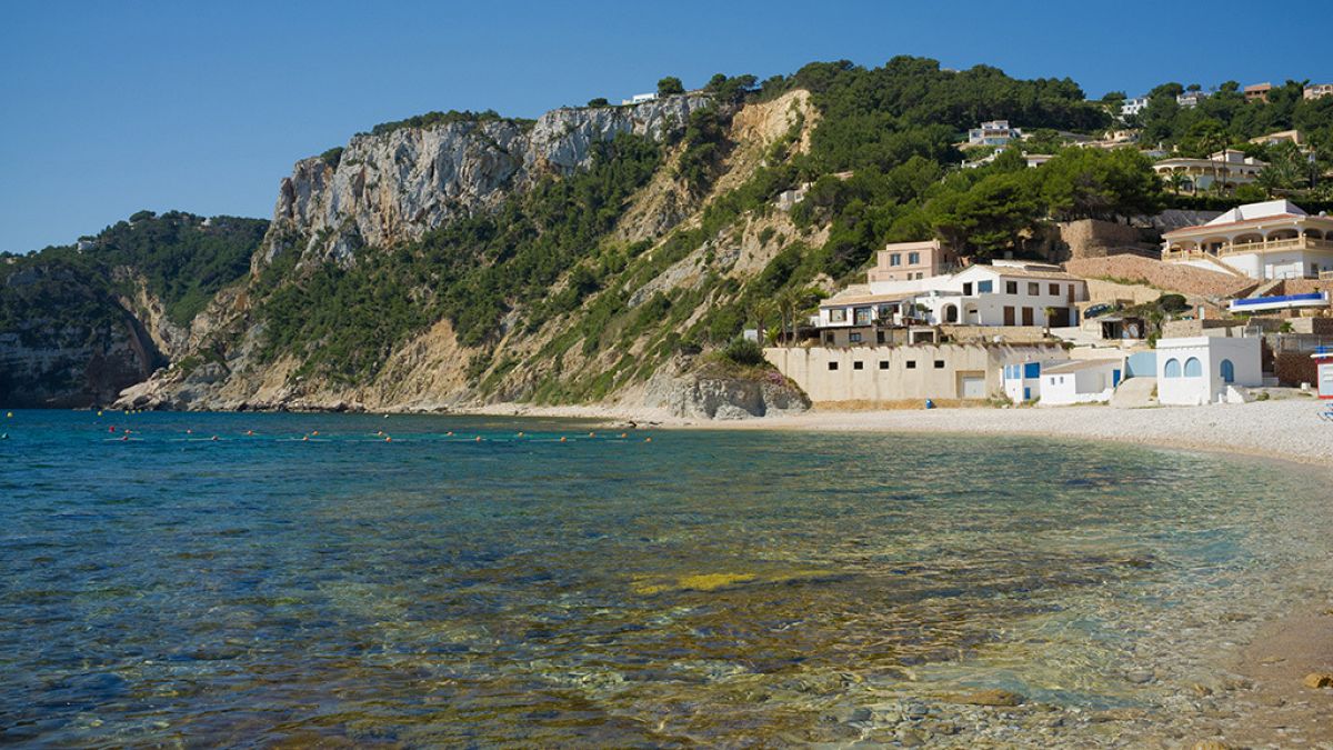 Así es la cala el Portitxol en Jávea, la playa favorita de los famosos
