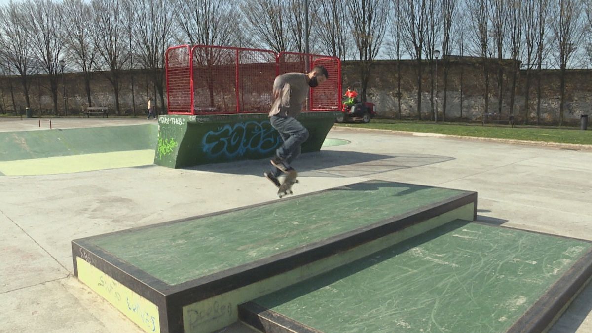 Skiter en el Parque Etxebarria de Bilbao