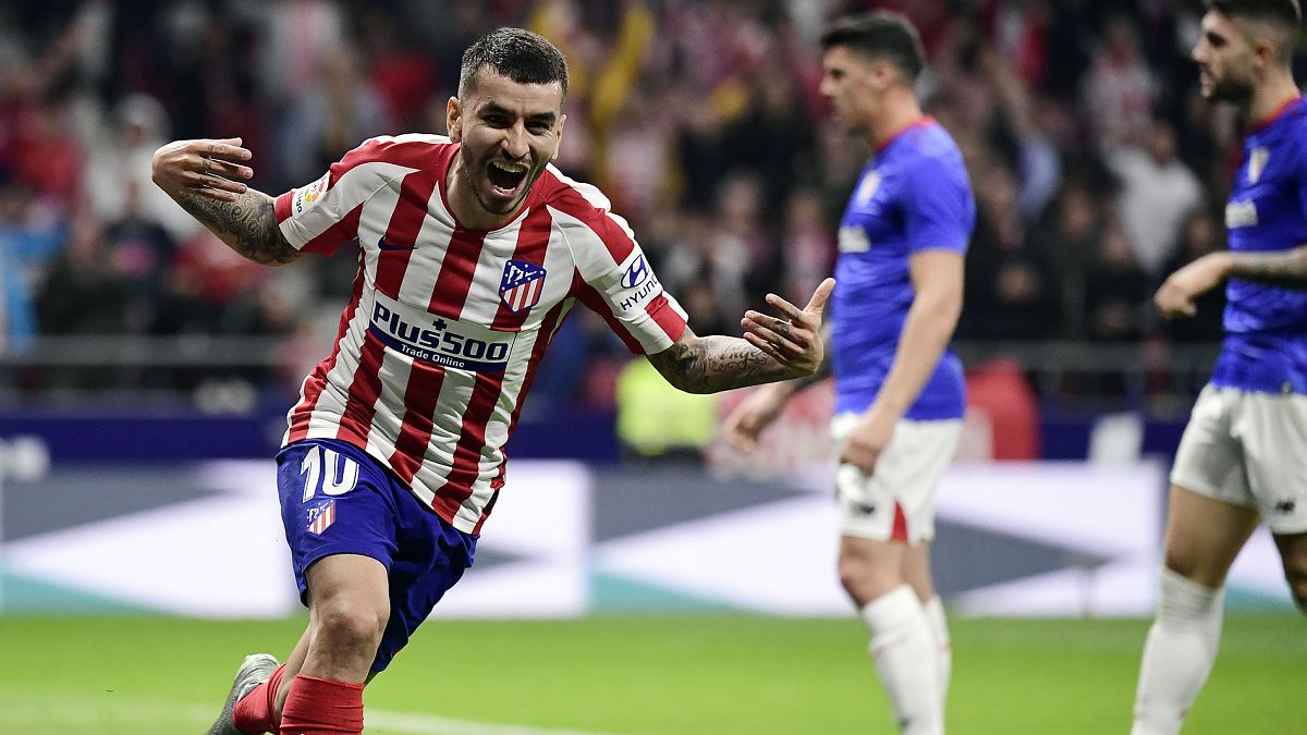 Ángel Correa celebra el primer gol del Atlético, obra de Saúl Ñíguez.