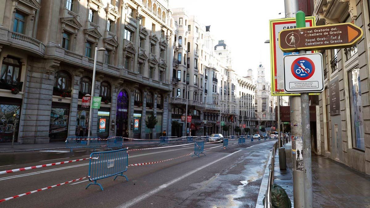 Cortes al tráfico en Gran Vía.