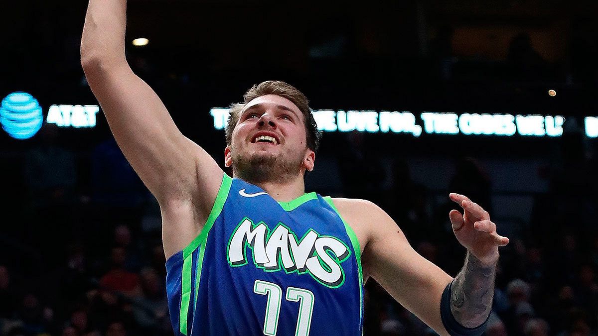 Luca Doncic se quedó a las puertas de un nuevo triple-doble ante los Suns.