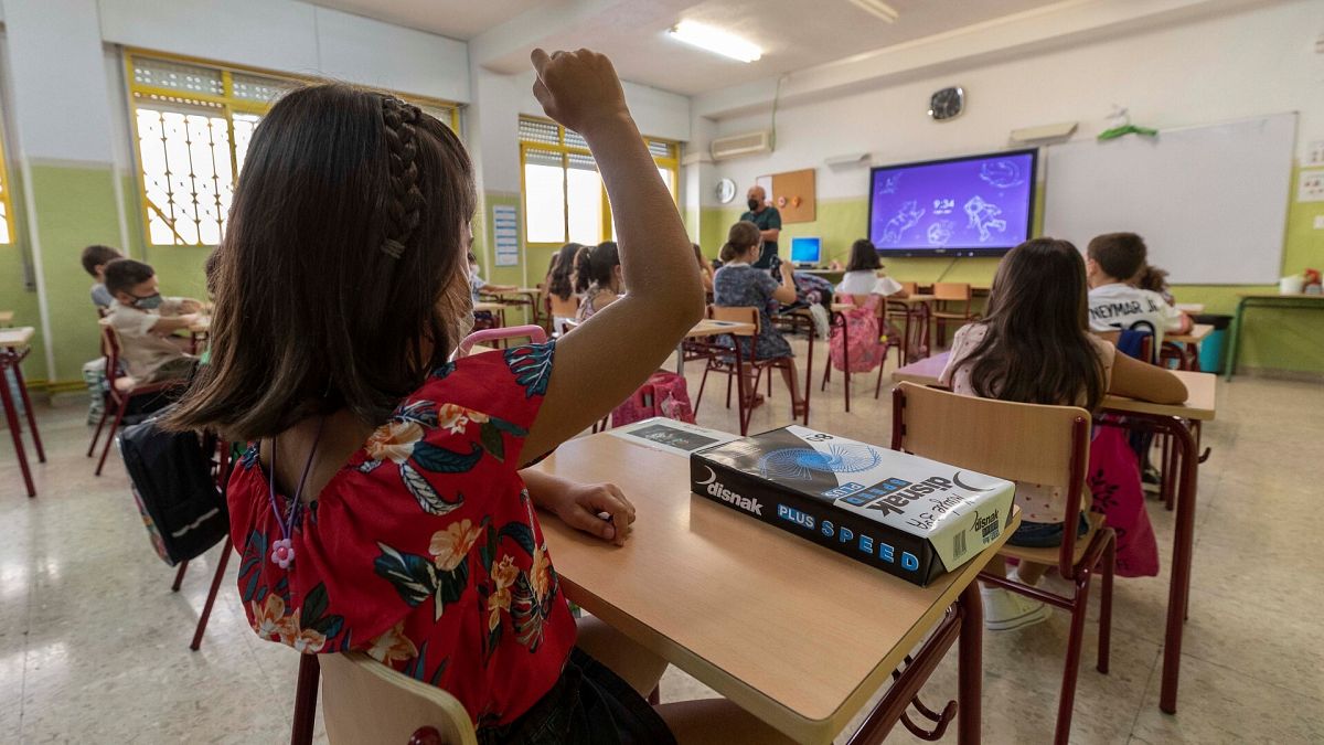 Imagen de archivo de una clase en un colegio público