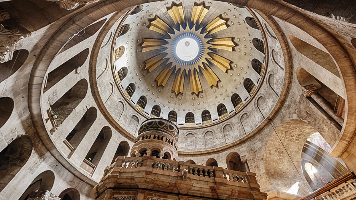 Interior de la iglesia del Santo Sepulcro