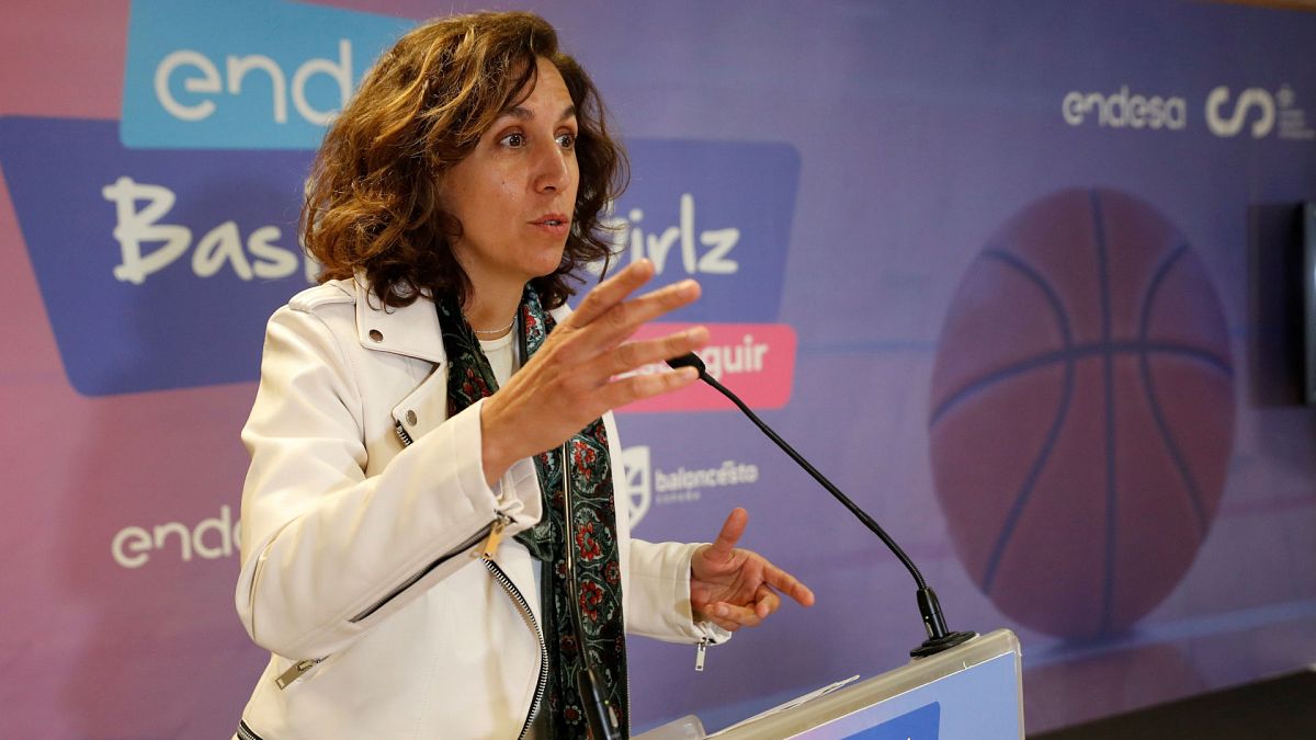 Irene Lozano