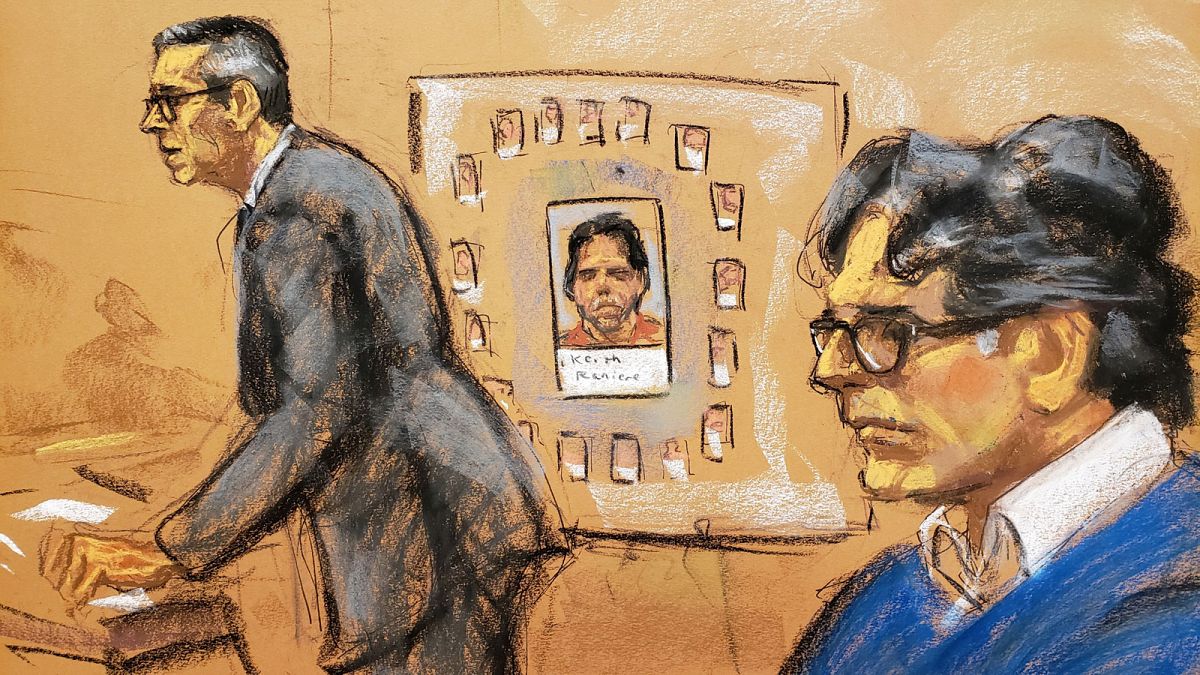 Dibujo del momento de los alegatos finales en el juicio contra el líder de la secta sexual 'Nxivm' Keith Raniere.