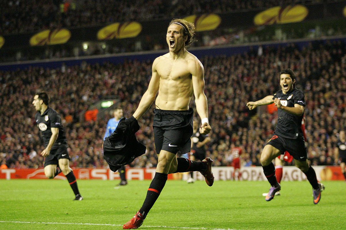 Los goles de Forlán son decisivos para el Atlético.