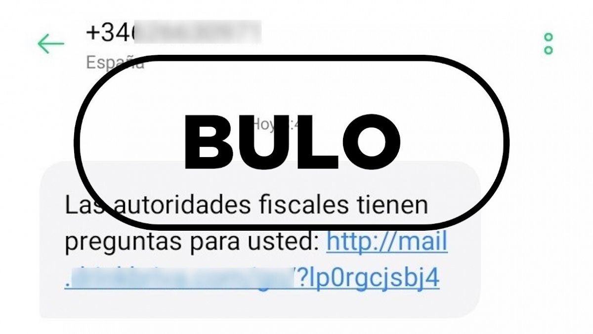 Mensaje con la estafa enviado por SMS y el sello de bulo.