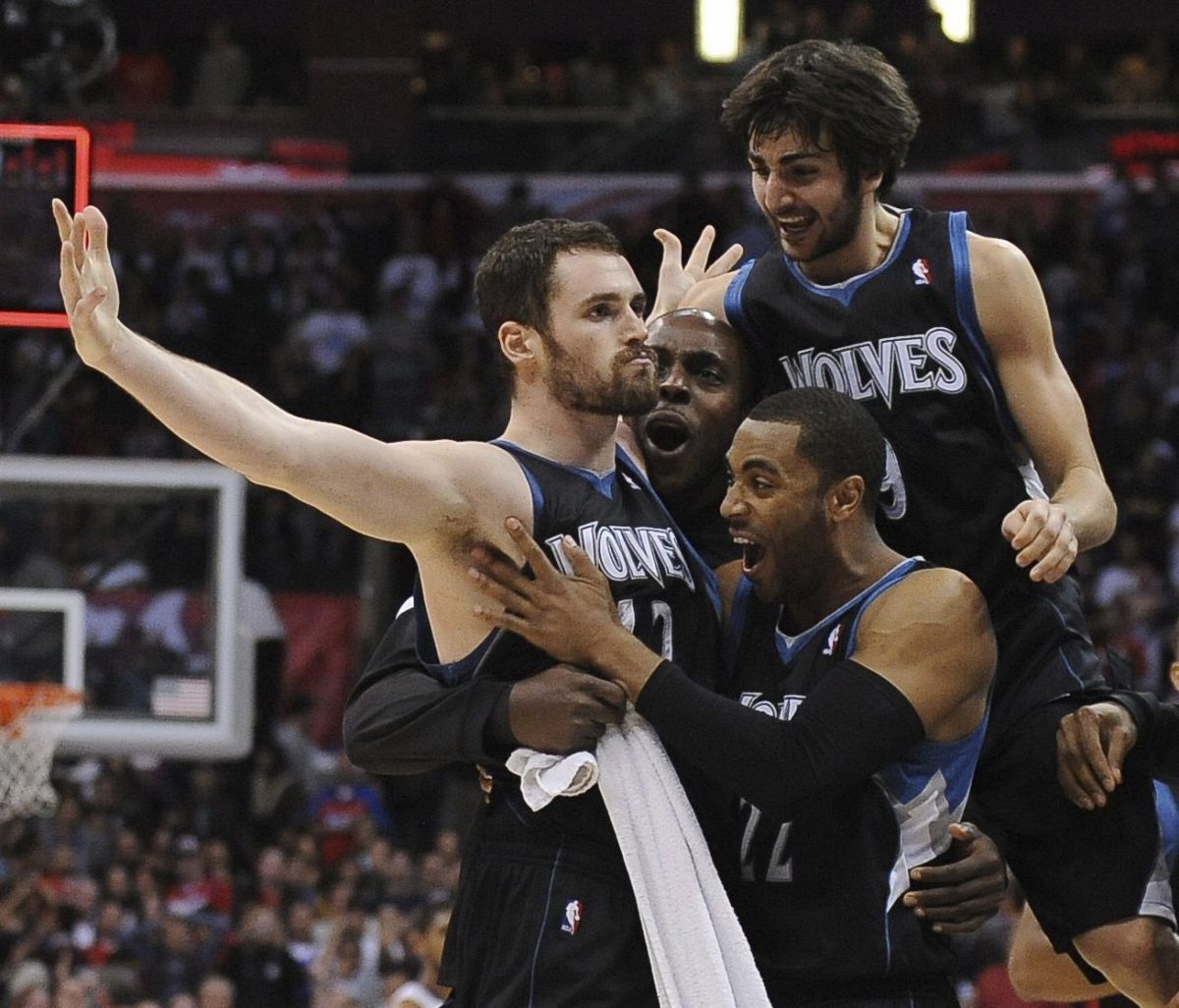 MINNESOTA TIMBERWOLVES VS. LOS ÁNGELES CLIPPERS
