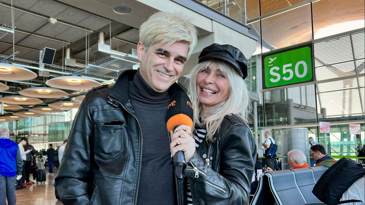 Mery Bas y Mark Dasousa, el dúo Nebulossa, en el aeropuerto justo antes de volar a Miami