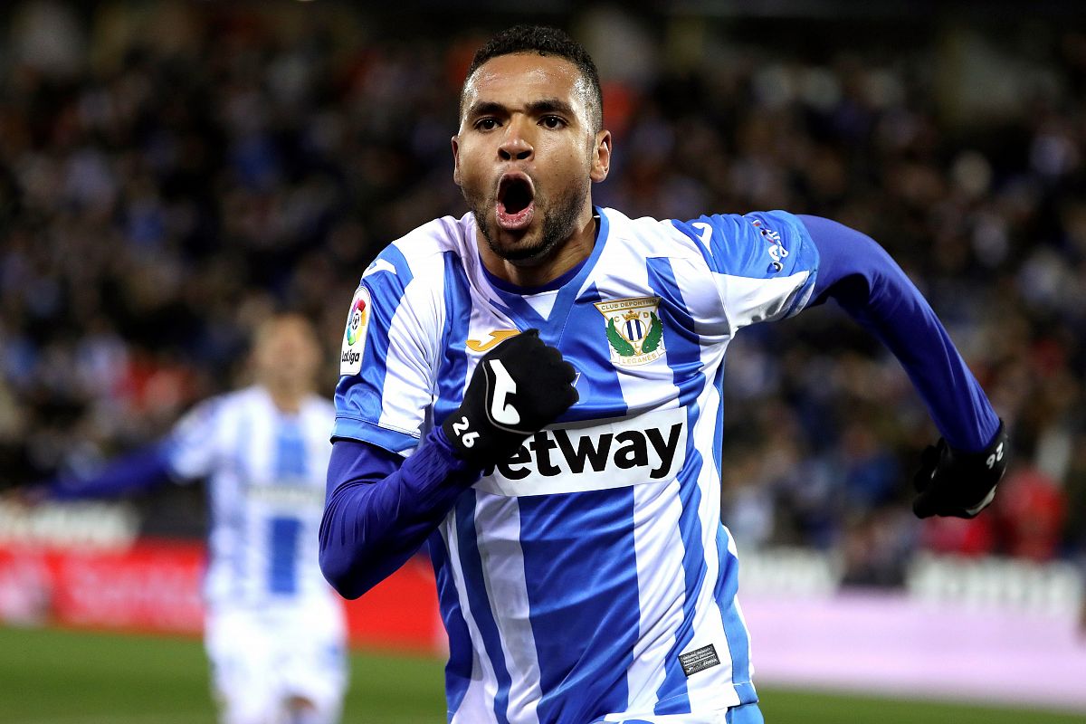 En-Nesyri celebra un gol