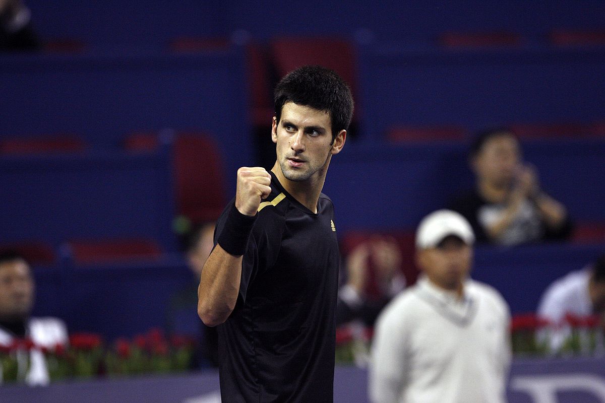 Novak Djokovic accede por primera vez a la final de la Copa Masters.