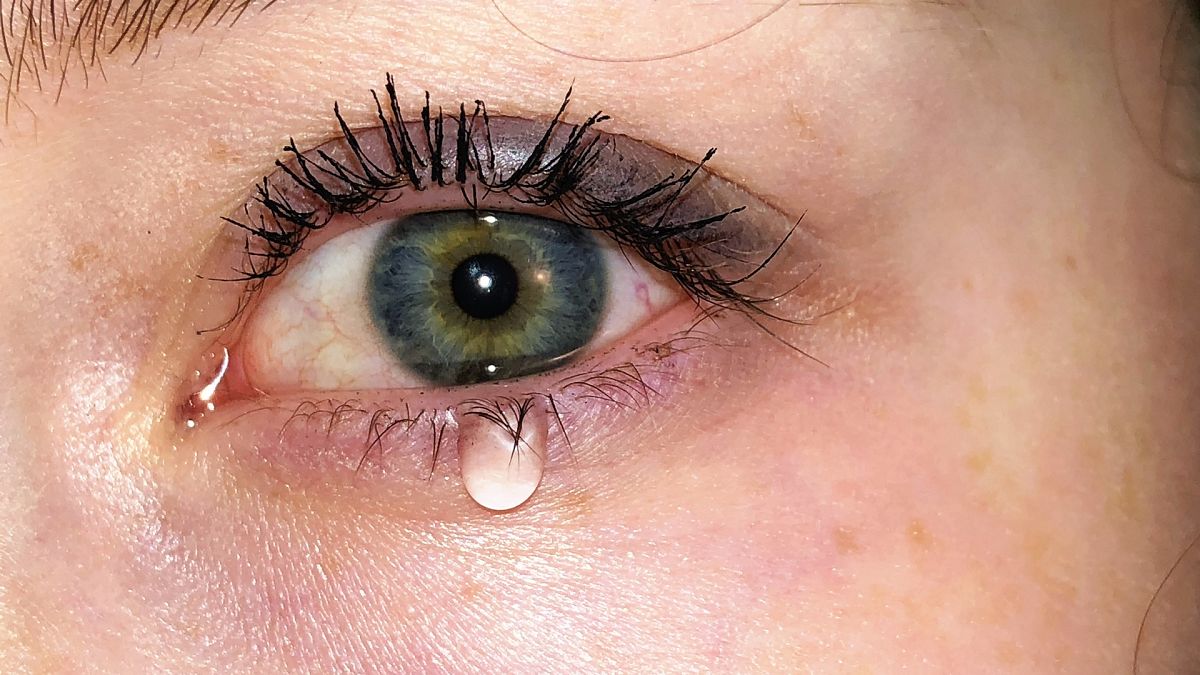 ¿Por qué lloran los ojos con el frío?