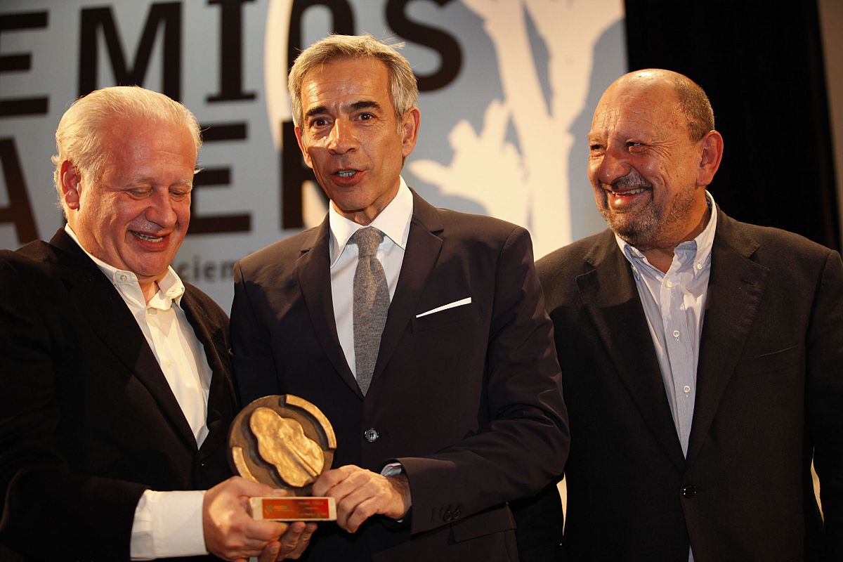 Juan e Imanol recogen el premio LAUDER
