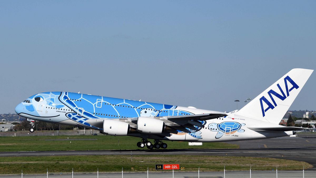 Primer A-380 de la compañía japonesa ANA