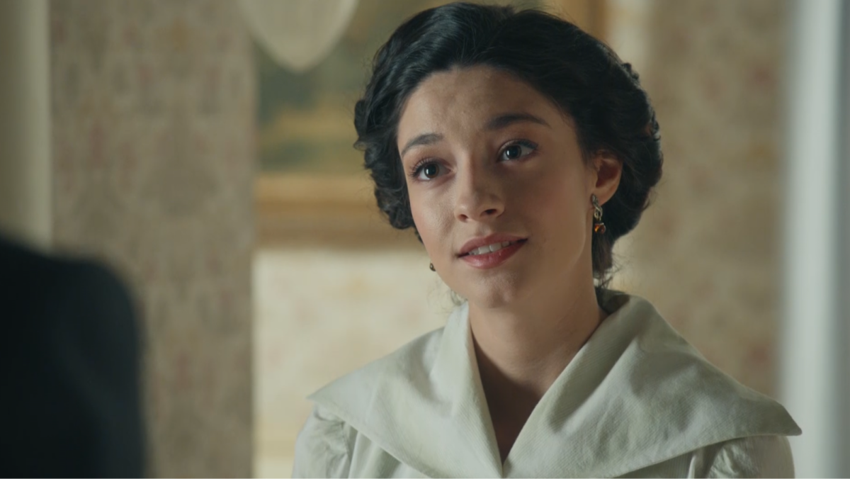 La Promesa: Ángela humilla a Lorenzo