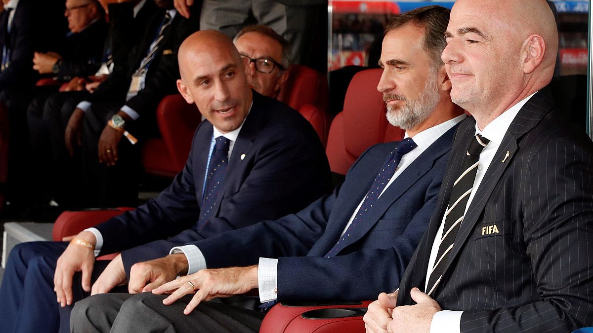 Luis Rubiales, en el palco del Luzhniki de Moscú, junto al rey Felipe.
