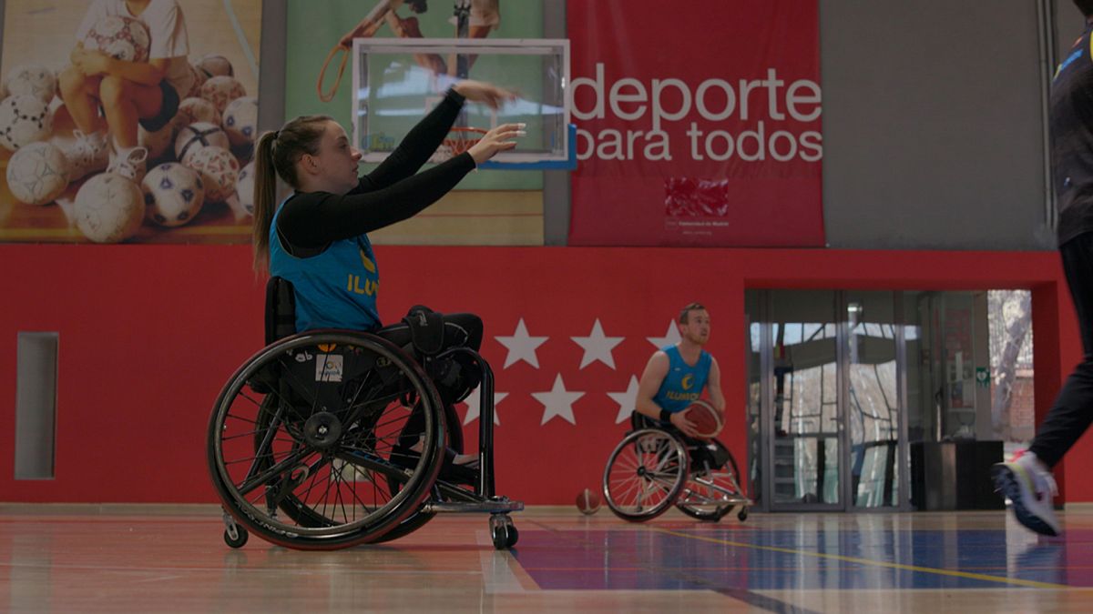 'De seda y hierro'