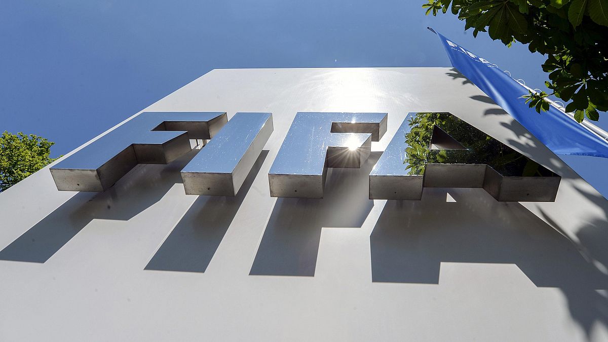 BLATTER FUE DIRECTIVO DE EMPRESA "FANTASMA" DE FIFA EN DUBLÍN, SEGÚN DIARIO