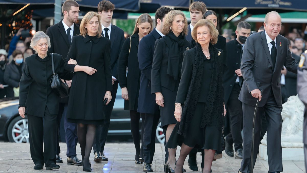 Don Juan Carlos y Doña Sofía juntos con casi todos sus nietos