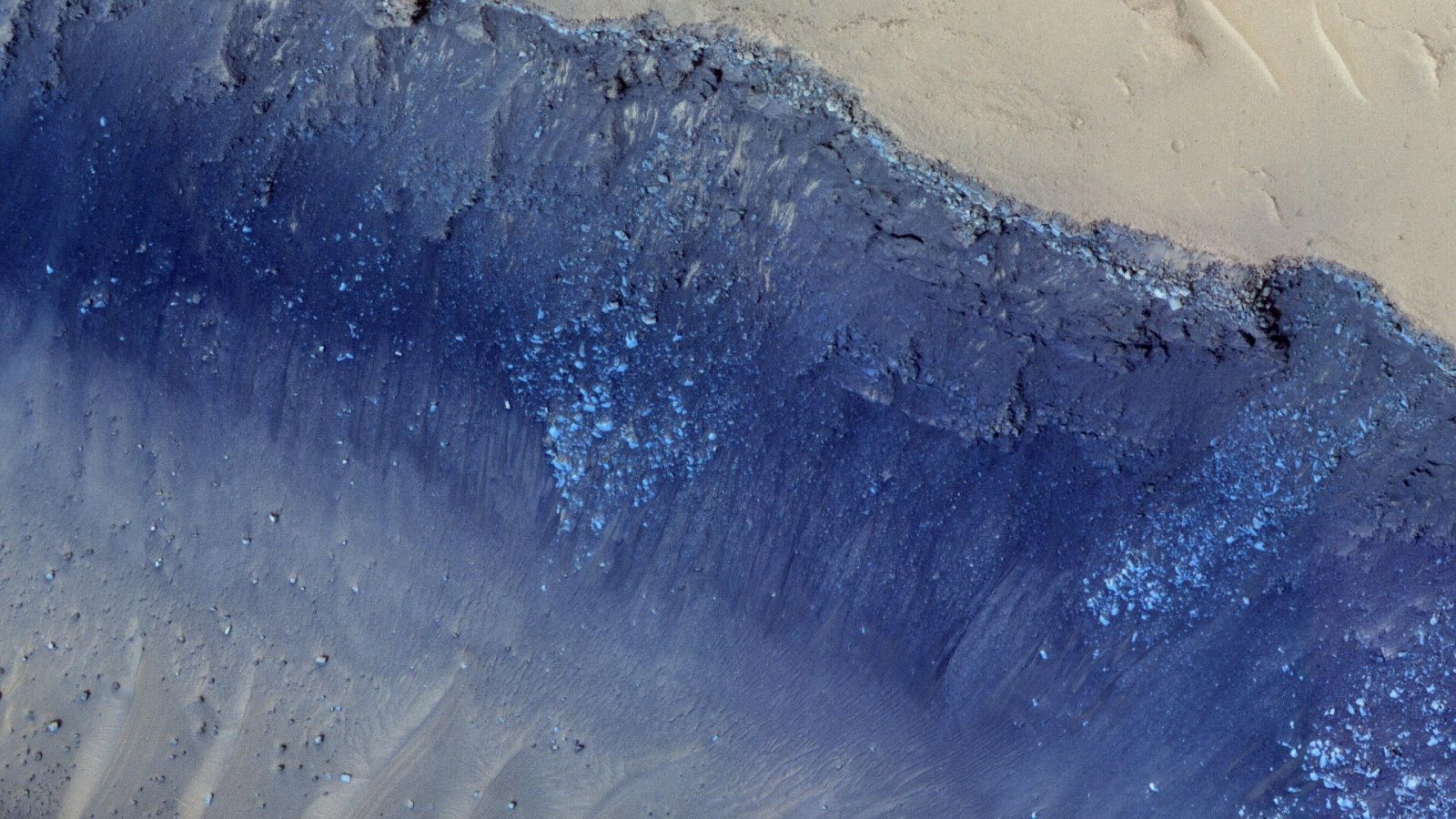 Imagen de deslizamientos de tierra en Cerberus Fossae, Marte