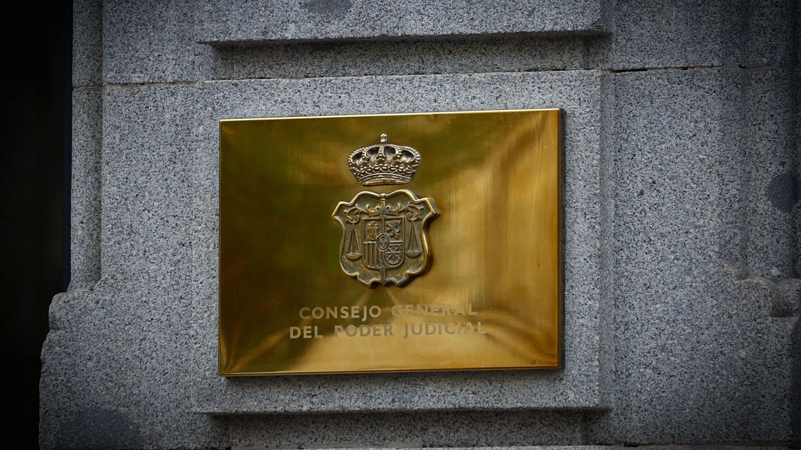 Imagen de la placa de la fachada de la sede del Consejo General del Poder Judicial (CGPJ) en Madrid.