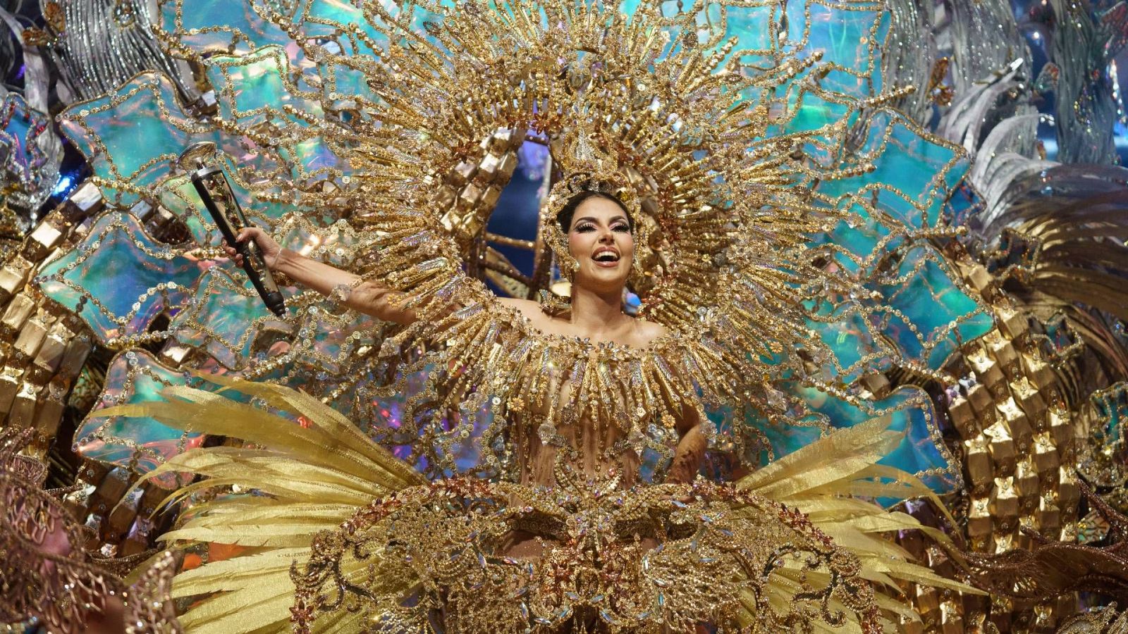 La Reina del Carnaval de Santa Cruz de Tenerife 2024, Corina Mrazek González