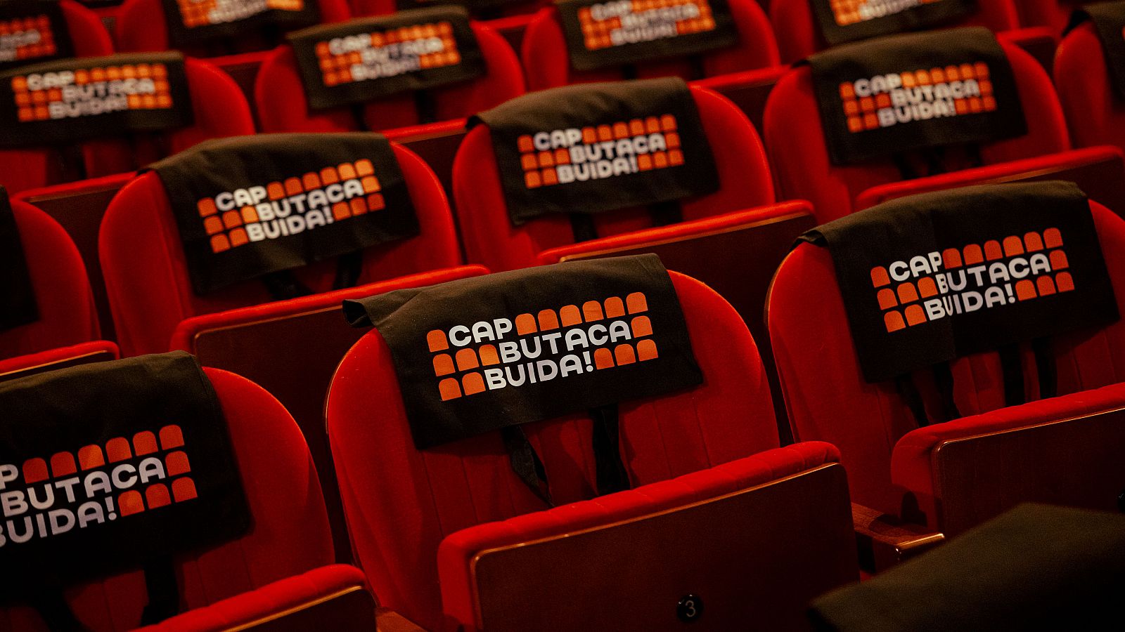 'Cap Butaca Buida' té com a objectiu omplir totes les sales de teatre el 16 de març | Cap Butaca Buida