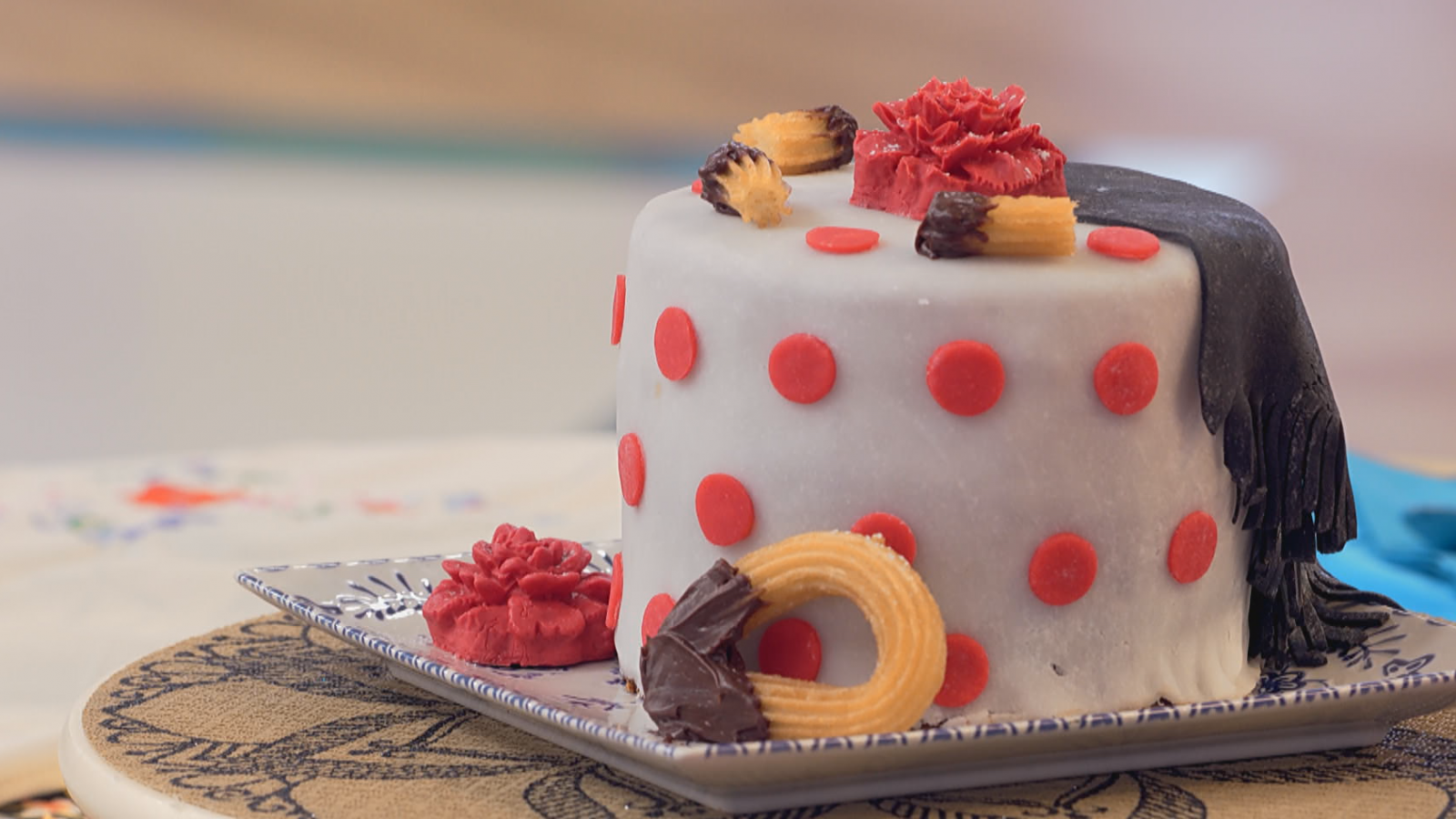 Receta de la tarta de Ana Boyer inspirada en la fiesta madrileña de San Isidro en 'Bake Off'
