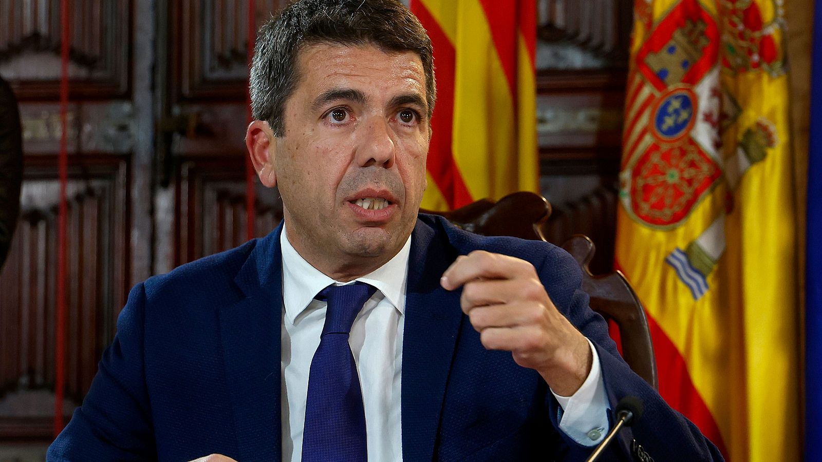 El president de la Generalitat, Carlos Mazón, preside el Pleno extraordinario del Consell
