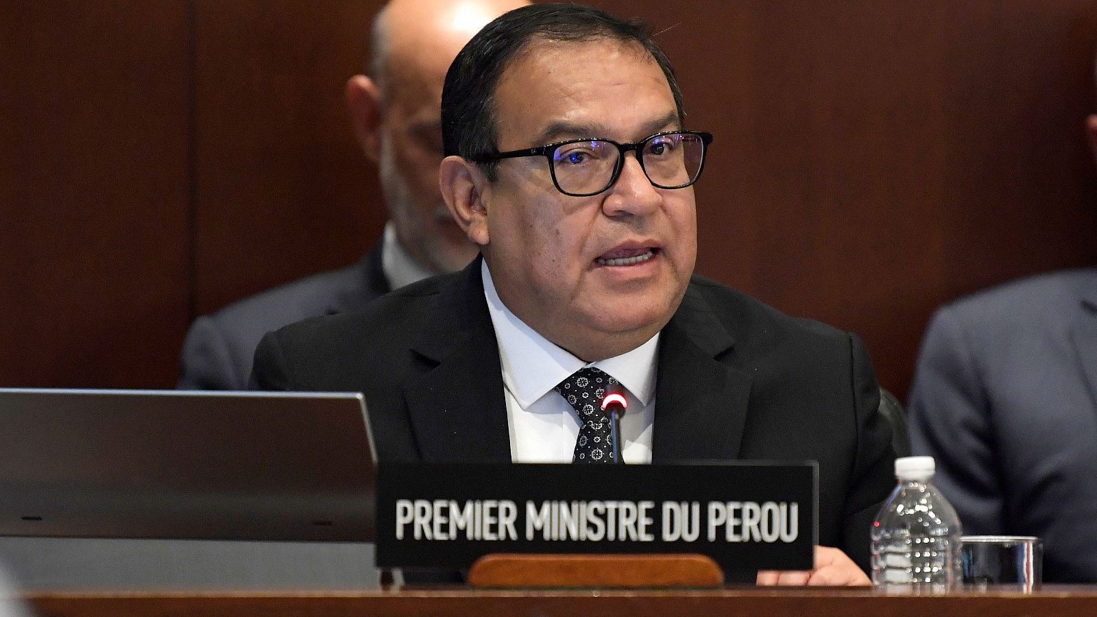 El primer ministro de Perú, Alberto Otárola, en una reunión de la Organización de Estados Americanos