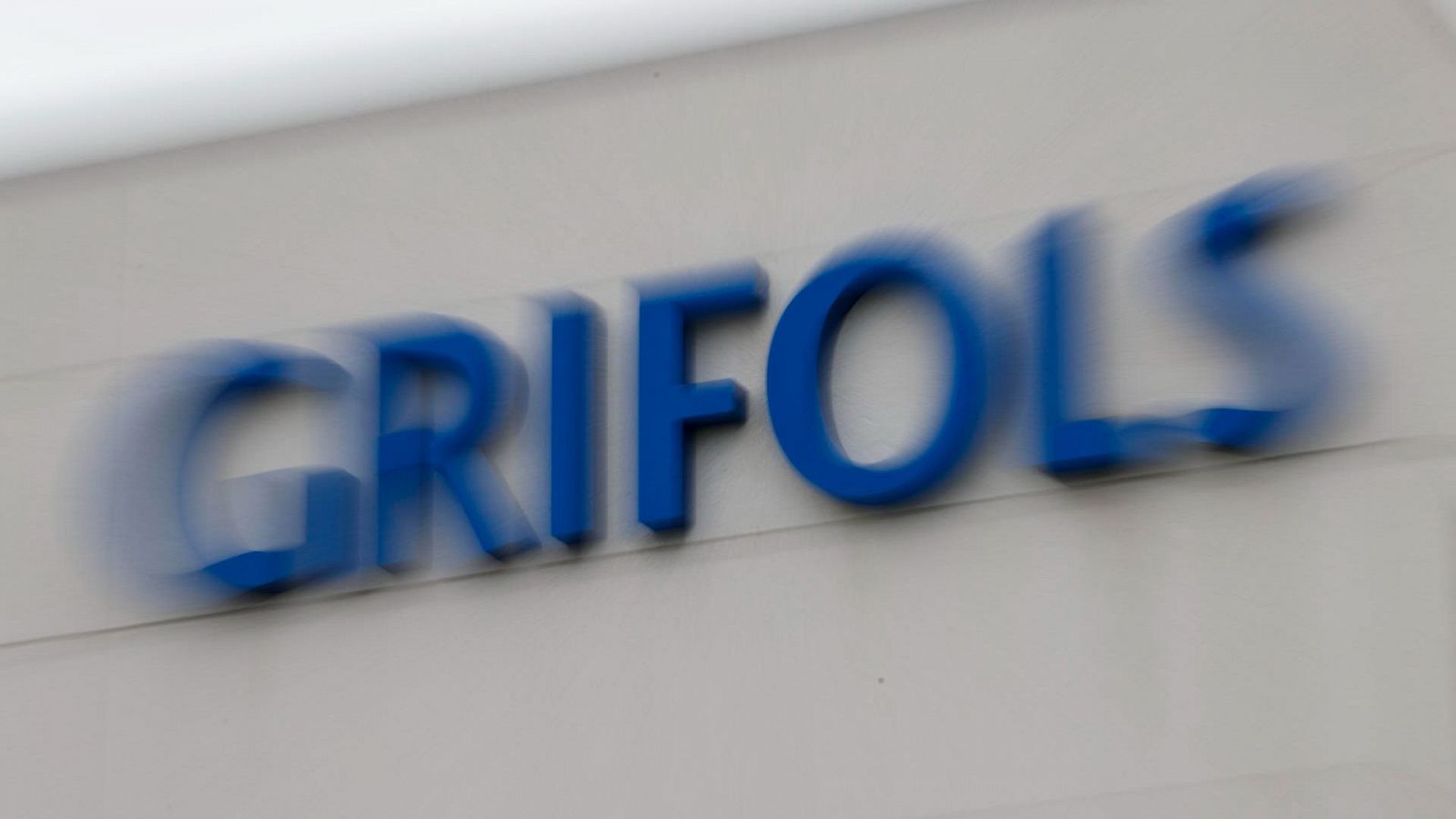 Grifols se dispara el 16% en bolsa tras presentar cuentas de 2023 auditadas por KPMG