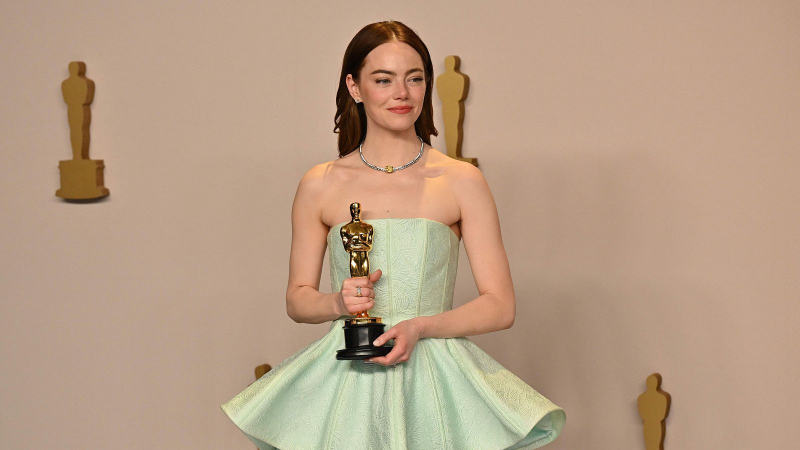Emma Stone gana su segundo Oscar por 'Pobres criaturas'