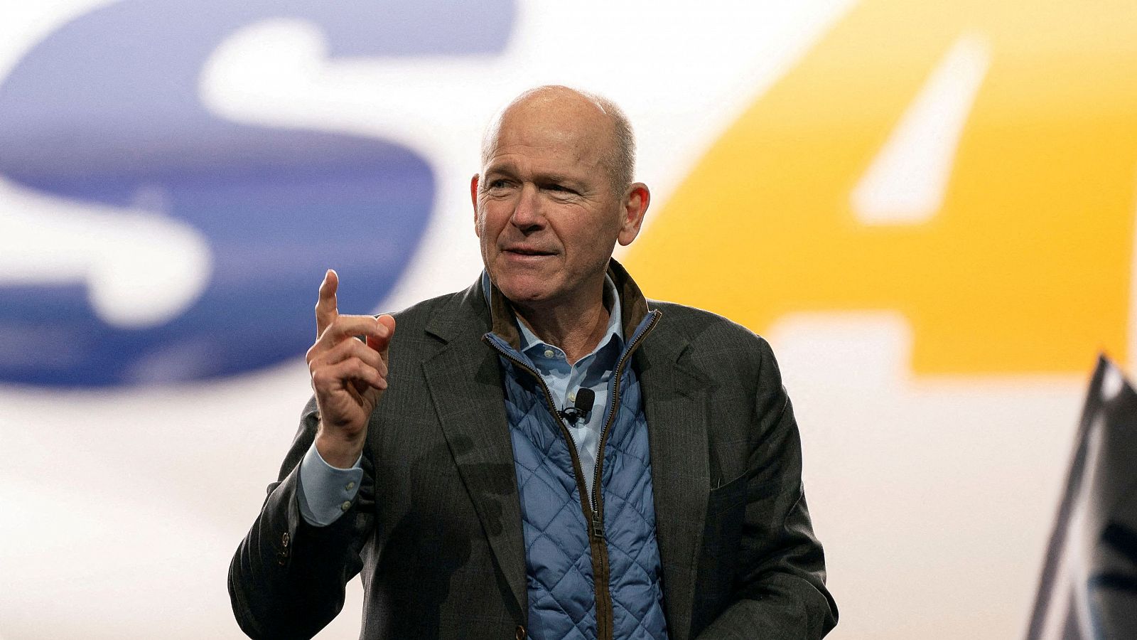 El consejero delegado de Boeing dimite en plena crisis y reesructuración de la empresa
