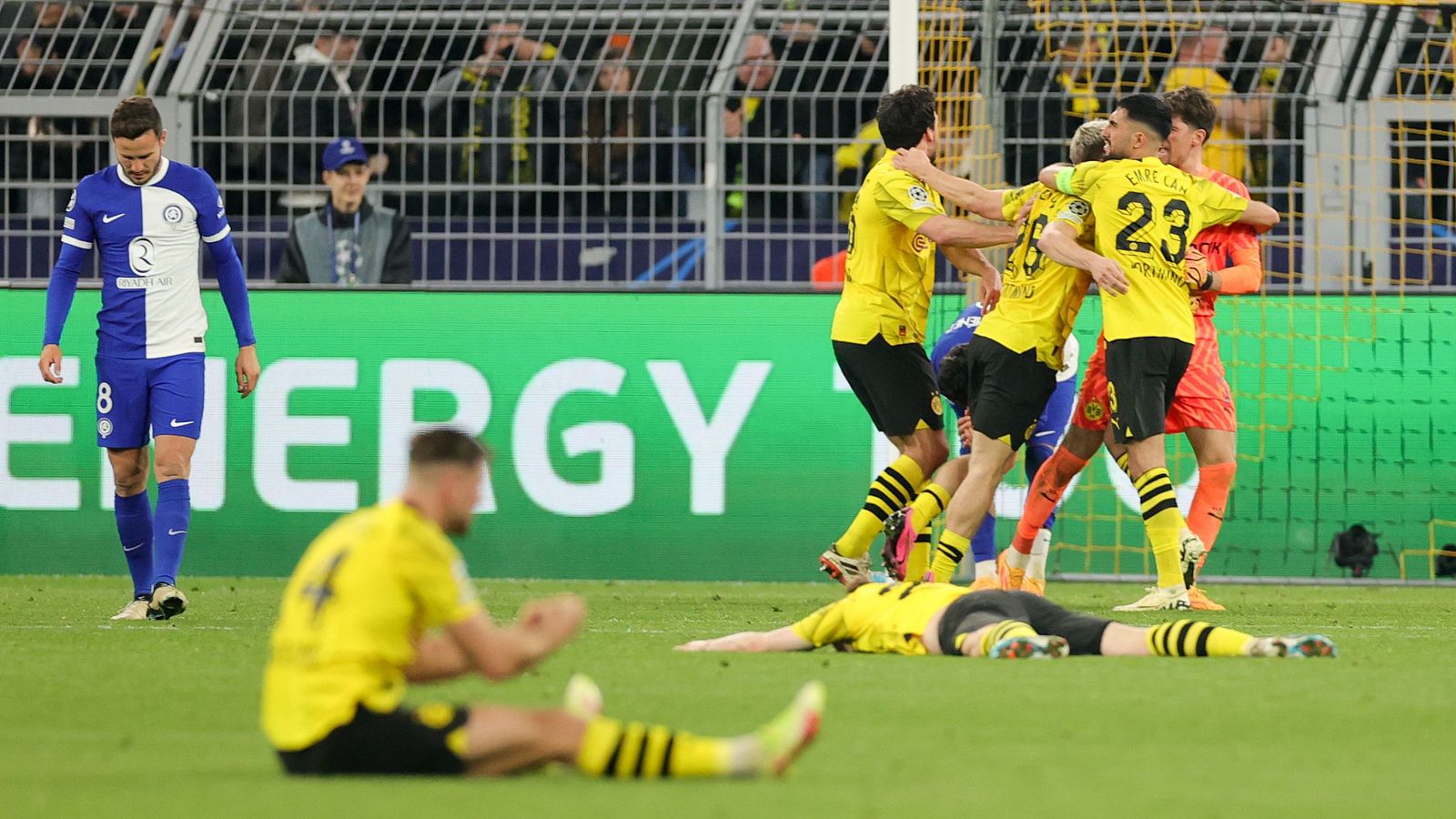 Borussia Dortmund - Atlético de Madrid: Alegría de los jugadores del Borussia, frente a la decepción atlética