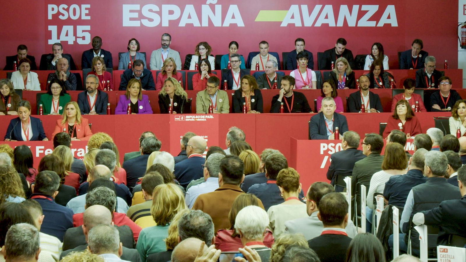 El Comité Federal del PSOE muestra su apoyo a Pedro Sánchez
