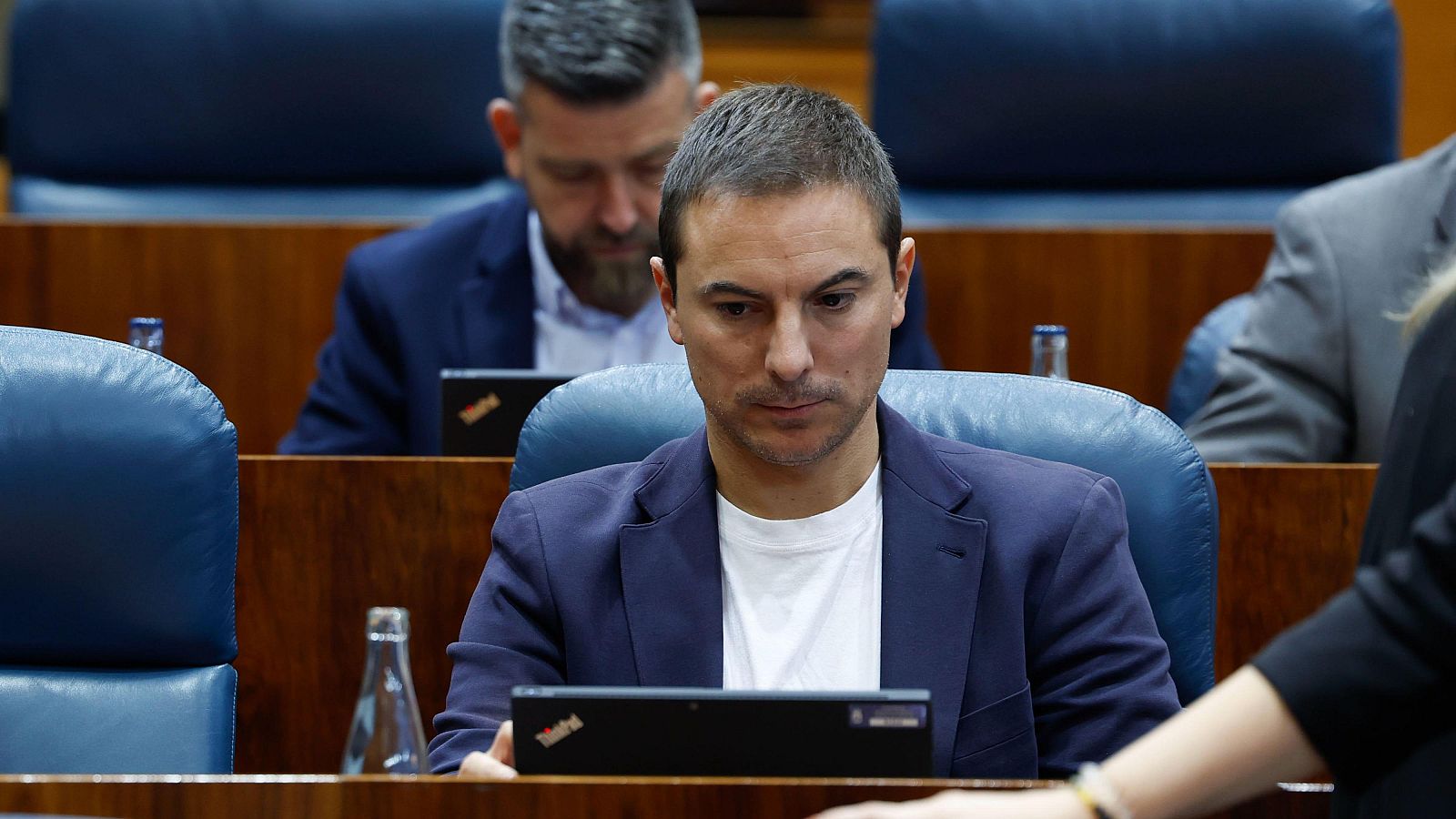 El exsecretario general del PSOE de Madrid Juan Lobato, durante un pleno en la Asamblea regional. El exsecretario general del PSOE de Madrid Juan Lobato, durante un pleno en la Asamblea regional.