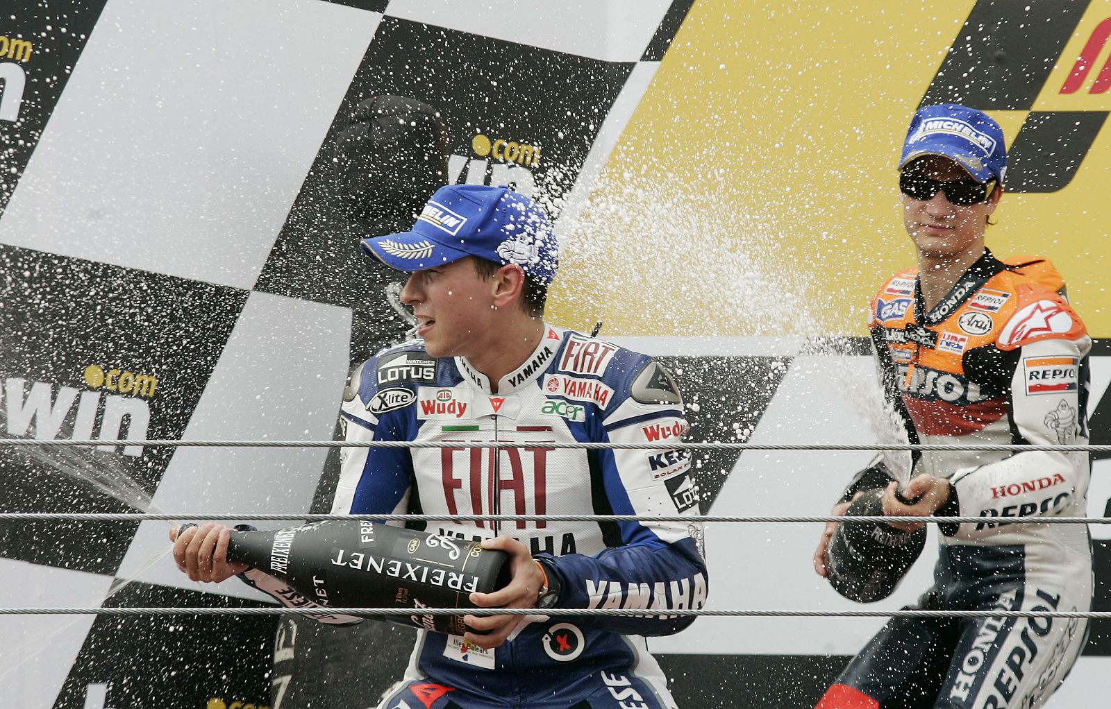 Lorenzo y Pedrosa encabezan la clasificación del Mundial de MotoGP con 61 puntos